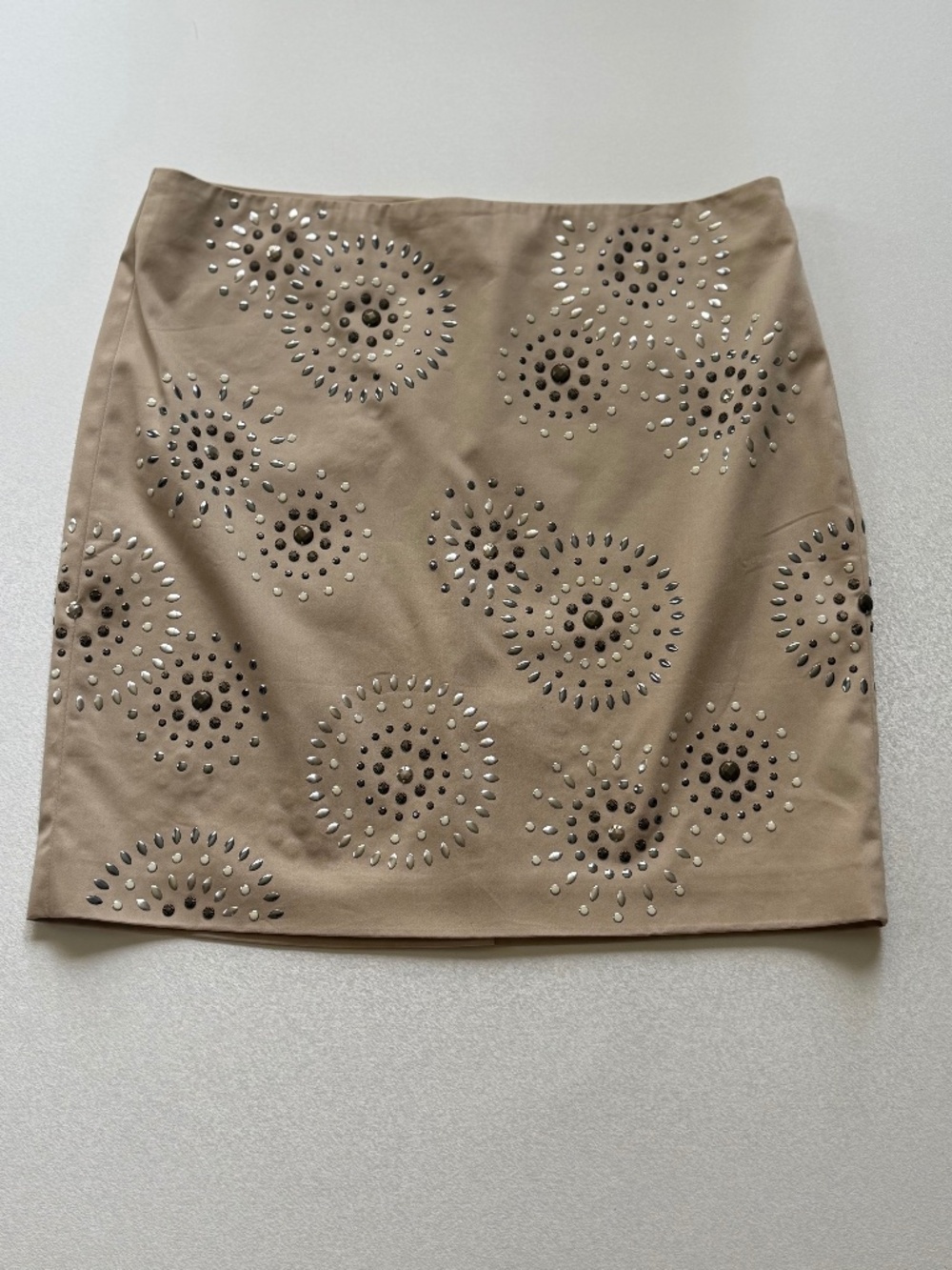 NWT - WHBM - MINI SKIRT WITH  STUDDED PATTERN